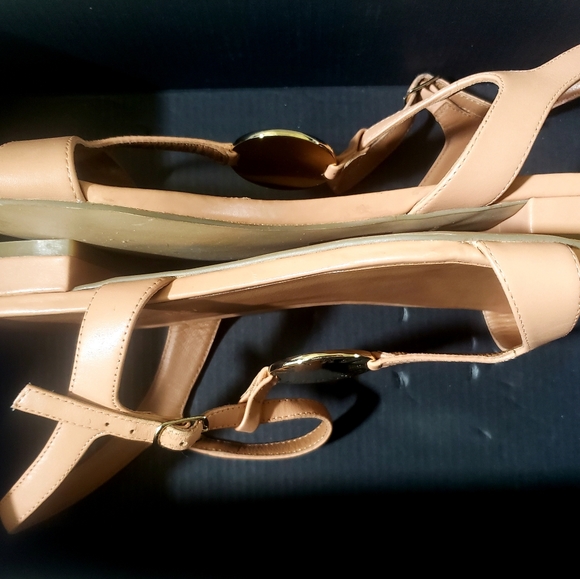 Emporio Armani T-Strap Nude Sandals - Picture 5 of 6
